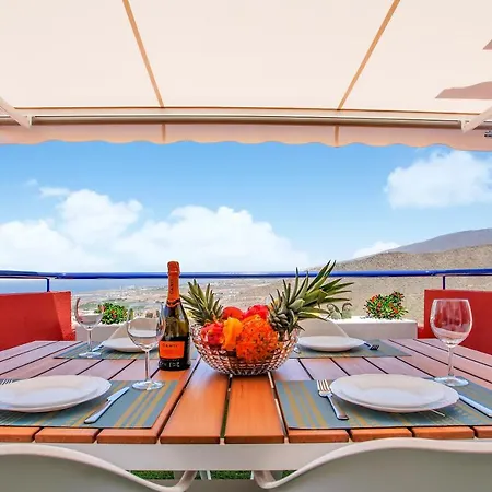 Appartement Wonderful View, Huge Terrace Solarium, Private Parking