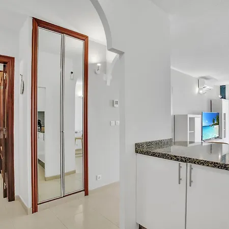 Wonderful View, Huge Terrace Solarium, Private Parking Appartement Costa Adeje (Tenerife)