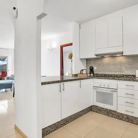 Wonderful View, Huge Terrace Solarium, Private Parking Appartement *
