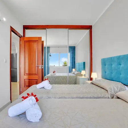 Wonderful View, Huge Terrace Solarium, Private Parking Appartement